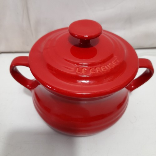 Creuset soup bowls with - le,
